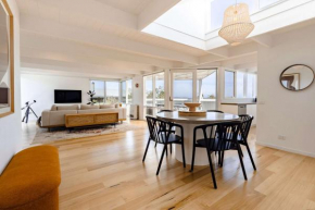Ocean Breeze and Sweeping Coastal Views